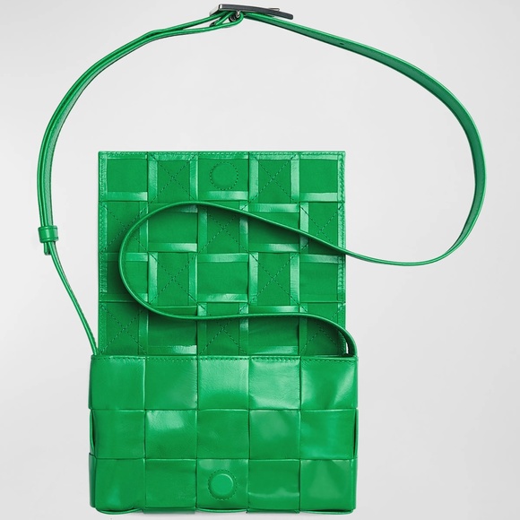 Bottega Veneta Intrecciato Paper Leather Messenger Bag in Parakeet - Picture 8 of 12